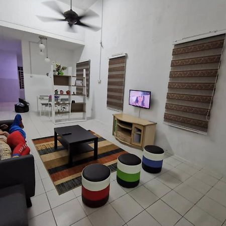 As'Cattleya Homestay เซปัง ภายนอก รูปภาพ