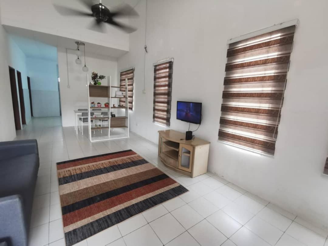As'Cattleya Homestay เซปัง ภายนอก รูปภาพ